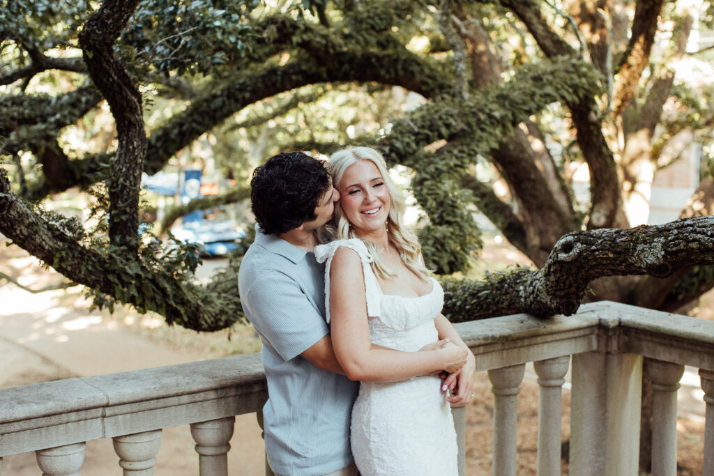 Couple avoids awkward posing with help from photographer