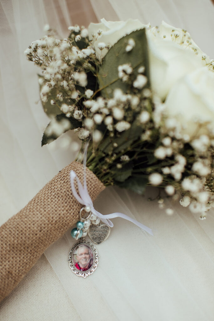 Family pendant on bouquet